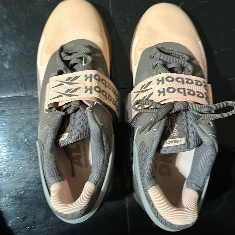 Reebok Legacy. Size 8.5.